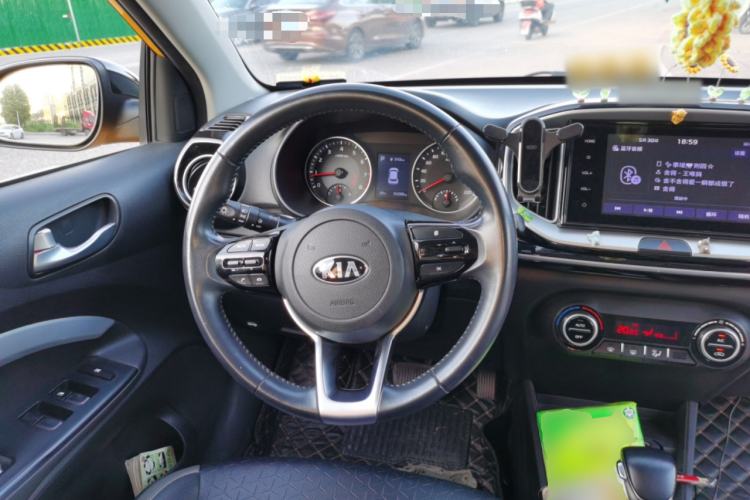 Used Kia kx1 Stonic 2019 1.4L Automatic Fun Edition China V Standard Steering Wheel