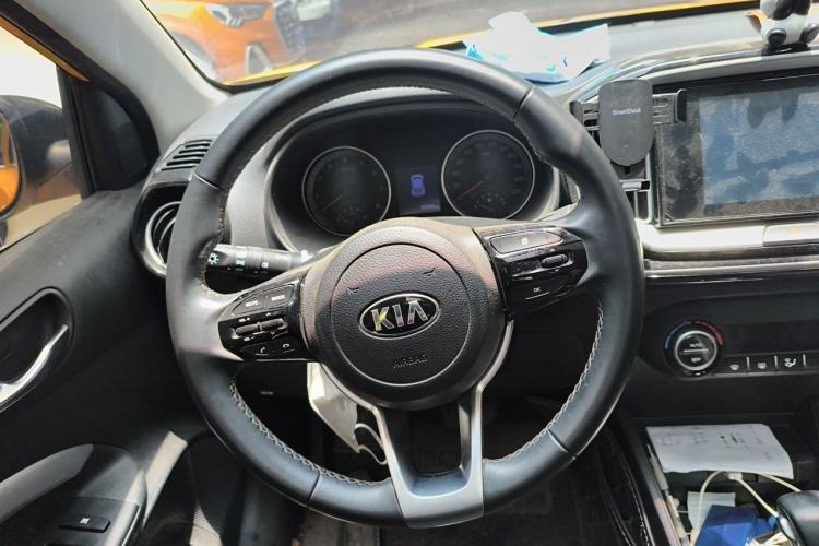 Used Kia kx1 Stonic 2019 1.4L Automatic Fun Edition China VI Steering Wheel