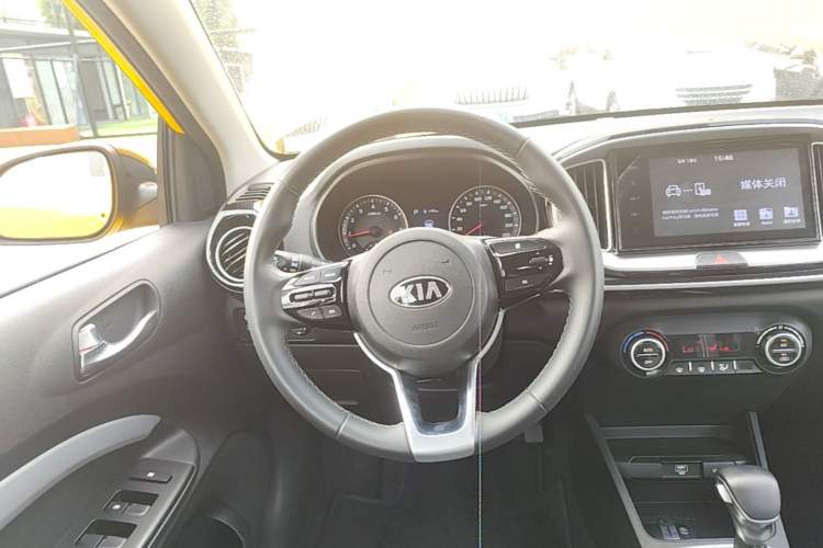 Used Kia kx1 Stonic 2019 1.4L Automatic Fun Edition China VI Steering Wheel