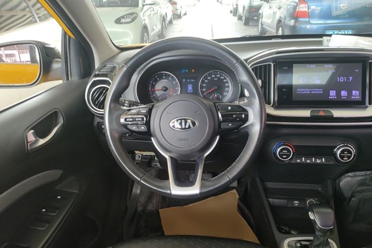 Used Kia kx1 Stonic 2019 1.4L Automatic Sport Edition China VI Steering Wheel