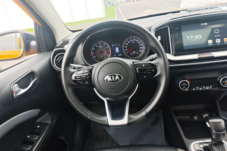 Used Kia kx1 Stonic 2019 1.4L Automatic Fun Edition China V Standard Steering Wheel