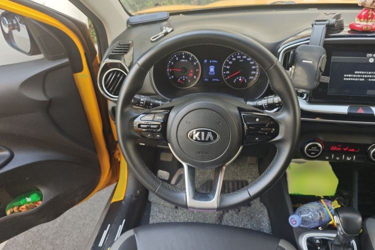 Used Kia kx1 Stonic 2019 1.4L Automatic Fun Edition China VI Steering Wheel