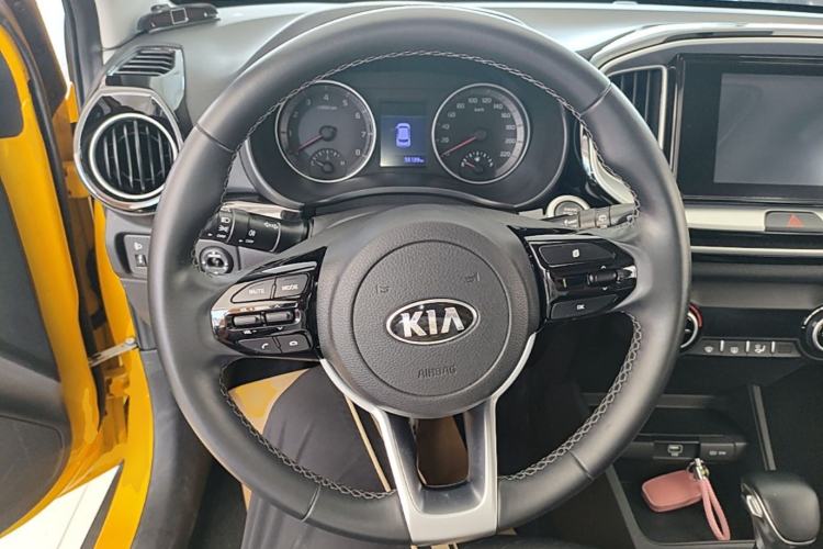 Used Kia kx1 Stonic 2019 1.4L Automatic Sport Edition China VI Steering Wheel