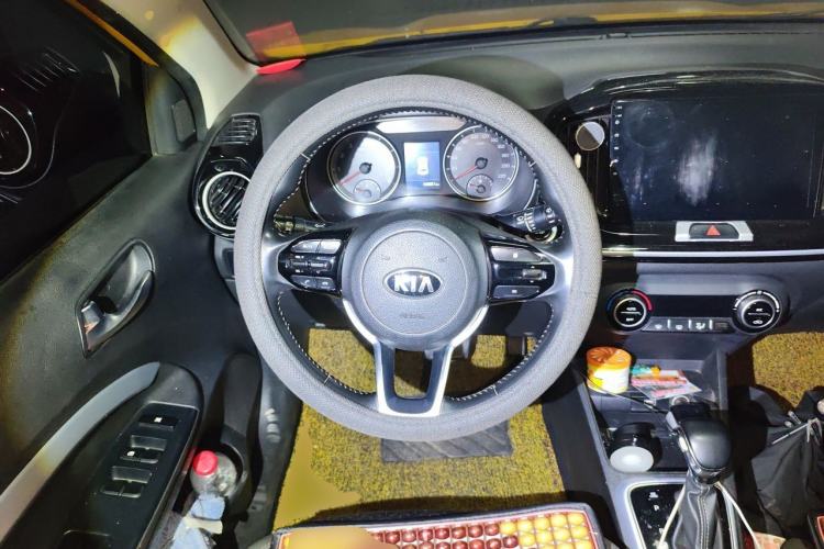 Used Kia kx1 Stonic 2019 1.4L Automatic Fun Edition China V Standard Steering Wheel
