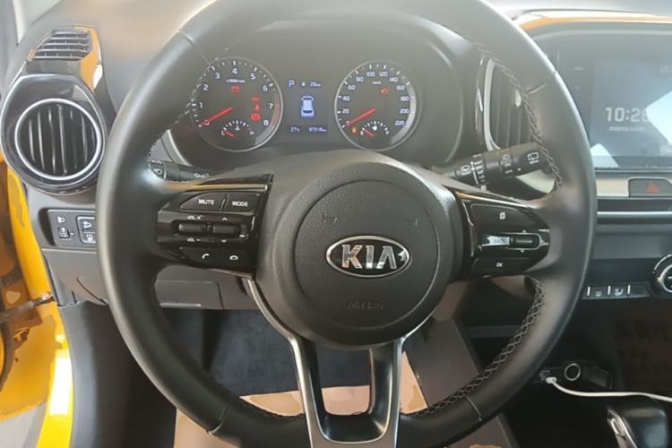 Used Kia kx1 Stonic 2019 1.4L Automatic Sport Edition China VI Steering Wheel