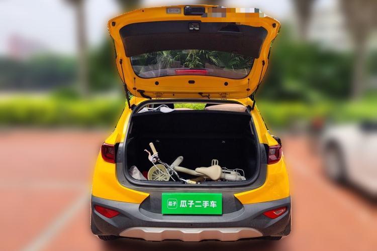 Used Kia kx1 Stonic 2019 1.4L Automatic Sport Edition China VI Trunk
