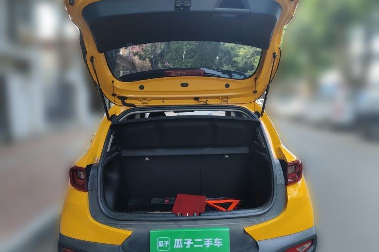 Used Kia kx1 Stonic 2019 1.4L Automatic Sport Edition China VI Trunk
