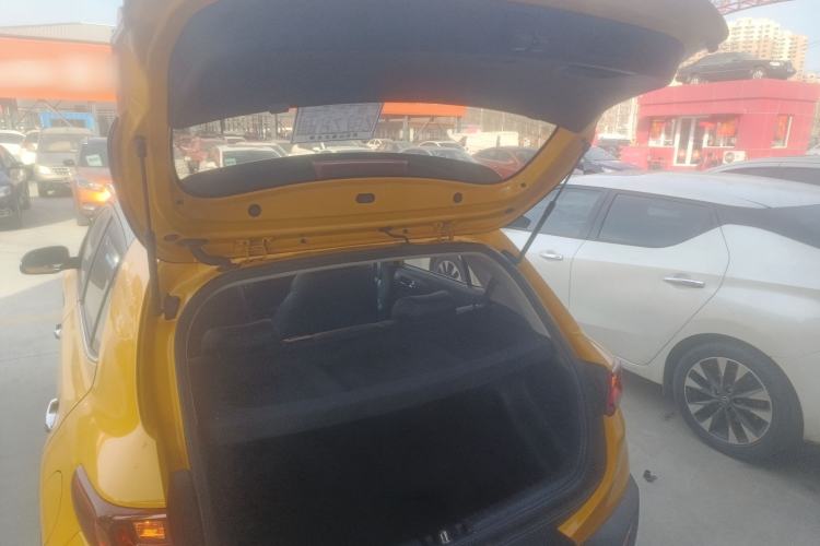 Used Kia kx1 Stonic 2019 1.4L Automatic Fun Edition China VI Trunk