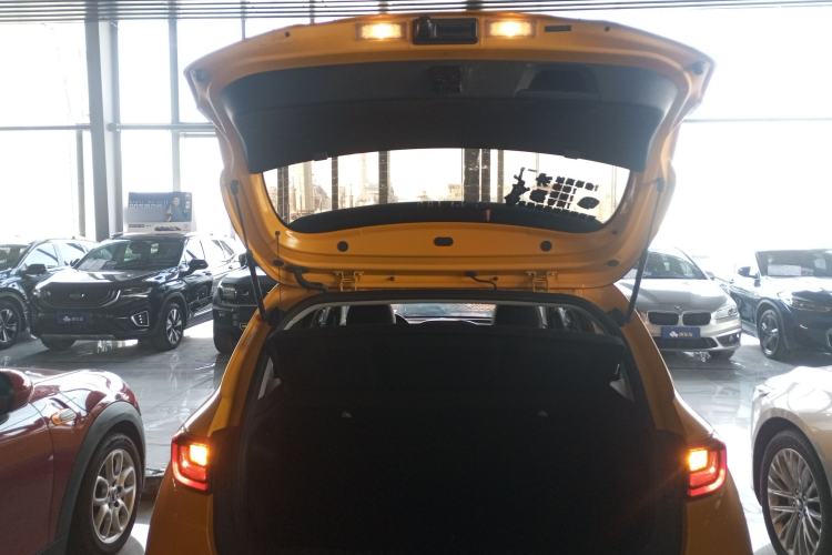 Used Kia kx1 Stonic 2019 1.4L Automatic Fun Edition China VI Trunk
