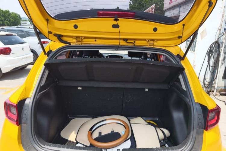 Used Kia kx1 Stonic 2019 1.4L Automatic Fun Edition China V Standard Trunk