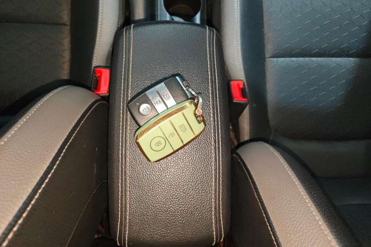 Used Kia kx1 Stonic 2019 1.4L Automatic Fun Edition China V Standard Vehicle Key