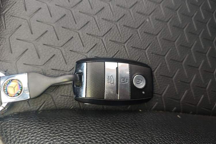 Used Kia kx1 Stonic 2019 1.4L Automatic Fun Edition China V Standard Vehicle Key