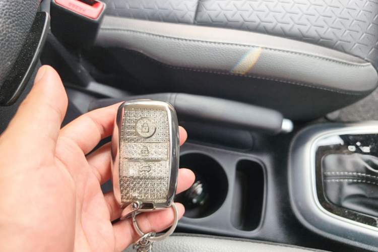 Used Kia kx1 Stonic 2019 1.4L Automatic Fun Edition China V Standard Vehicle Key