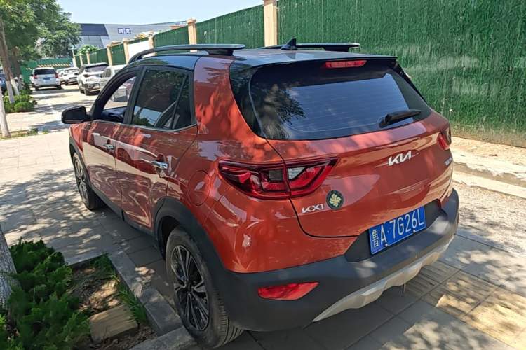 Used Kia kx1 Stonic 2021 1.4L CVT Sunroof Model Rear Left 45 Deg
