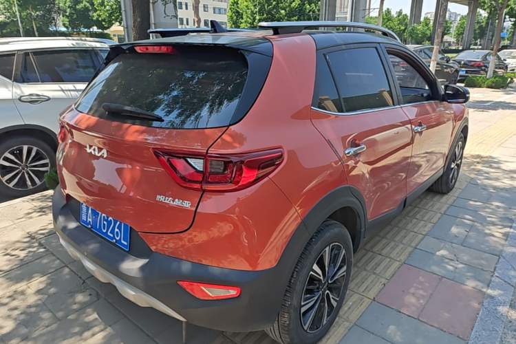 Used Kia kx1 Stonic 2021 1.4L CVT Sunroof Model Rear Right 45 Deg