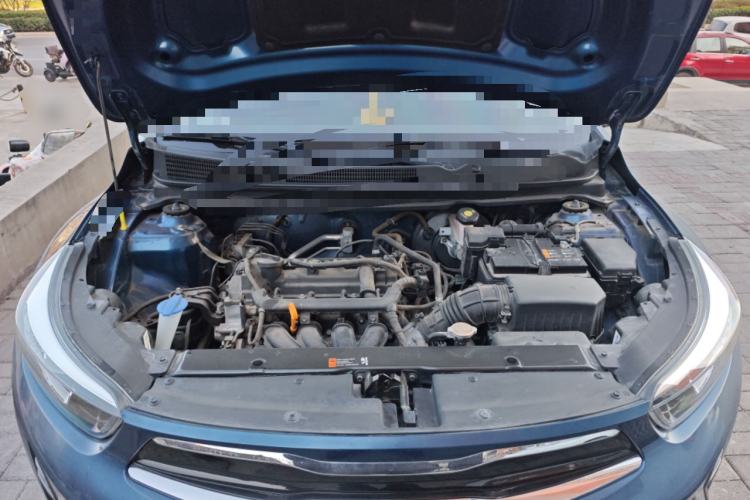 Used Kia kx1 Stonic 2021 1.4L CVT Fun Edition Engine Bay