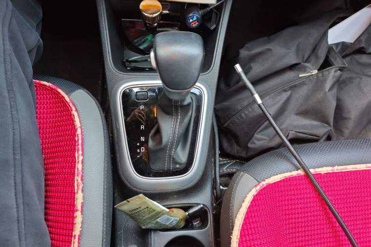 Used Kia kx1 Stonic 2021 1.4L CVT Fun Edition Gear Lever