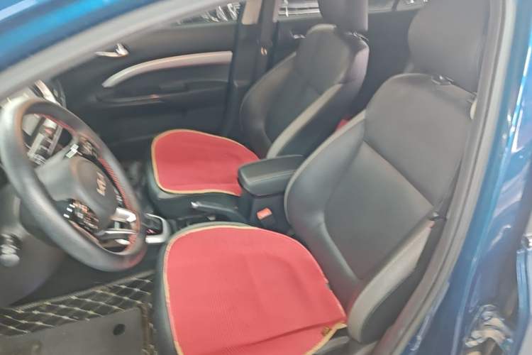 Used Kia kx1 Stonic 2021 1.4L CVT Fun Edition Left Front Seat
