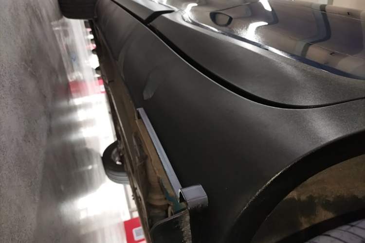 Used Kia kx1 Stonic 2021 1.4L Automatic Fun Edition Left Side Sill