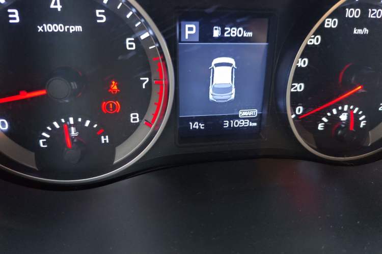 Used Kia kx1 Stonic 2021 1.4L CVT Fun Edition Odometer Close Up