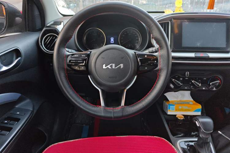 Used Kia kx1 Stonic 2021 1.4L CVT Fun Edition Steering Wheel
