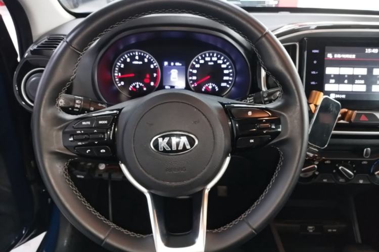 Used Kia kx1 Stonic 2021 1.4L Automatic Fun Edition Steering Wheel