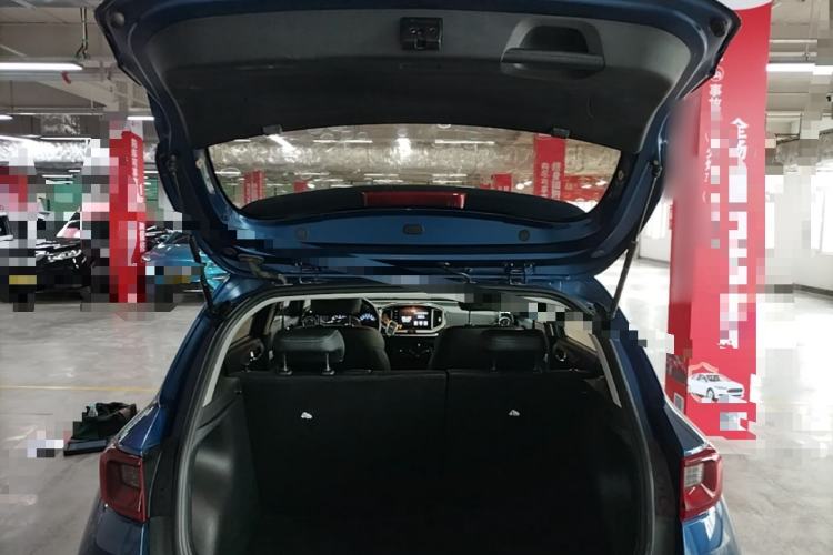 Used Kia kx1 Stonic 2021 1.4L Automatic Fun Edition Trunk