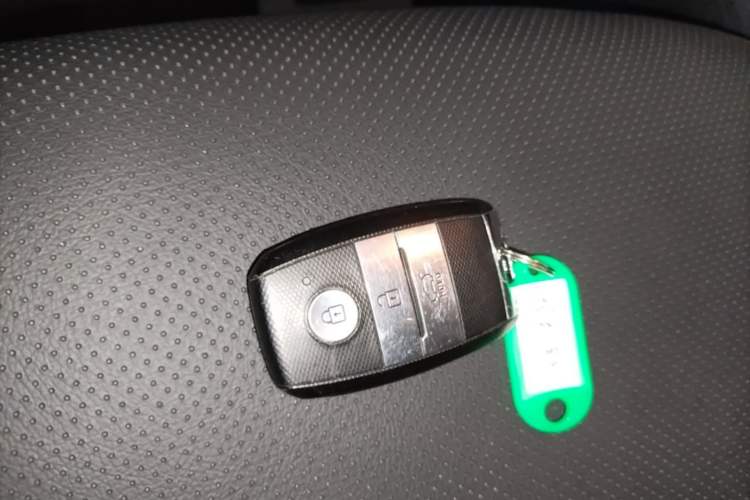 Used Kia kx1 Stonic 2021 1.4L Automatic Fun Edition Vehicle Key