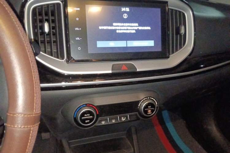 Used Kia kx1 Stonic 2021 1.4L CVT Sunroof Model Audio And AC Panel