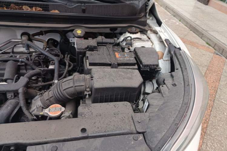 Used Kia kx1 Stonic 2021 1.4L CVT Sunroof Model Engine Bay Left