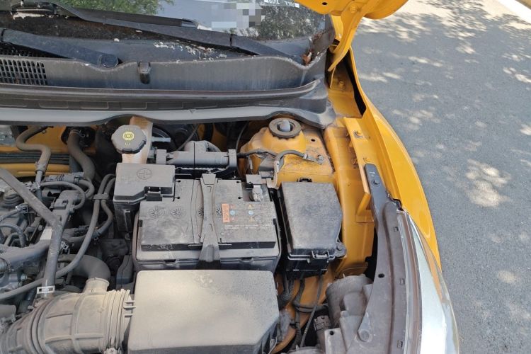 Used Kia kx1 Stonic 2021 1.4L CVT Sunroof Model Engine Bay Left