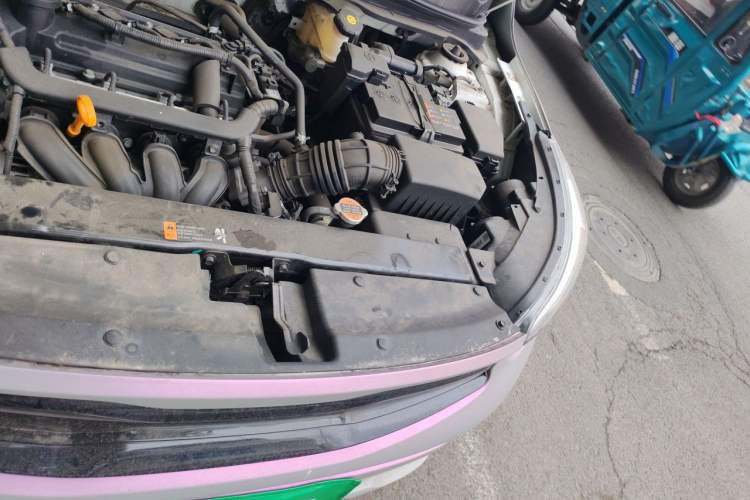 Used Kia kx1 Stonic 2021 1.4L CVT Fun & Sunroof Model Engine Bay Left