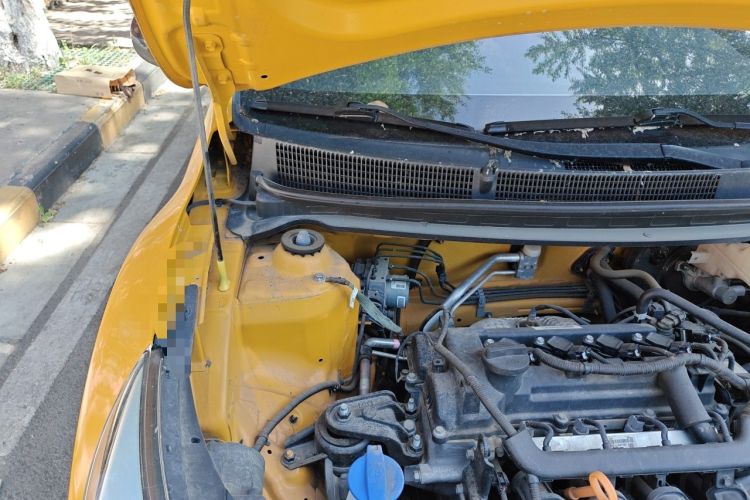 Used Kia kx1 Stonic 2021 1.4L CVT Sunroof Model Engine Bay Right
