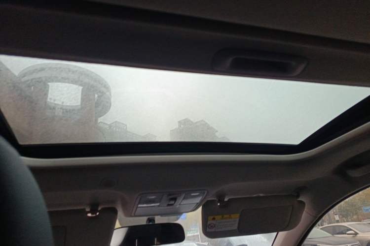 Used Kia kx1 Stonic 2021 1.4L CVT Sunroof Model Headliner