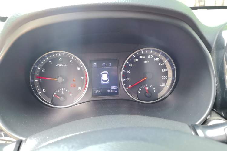 Used Kia kx1 Stonic 2021 1.4L CVT Sunroof Model Instrument Cluster