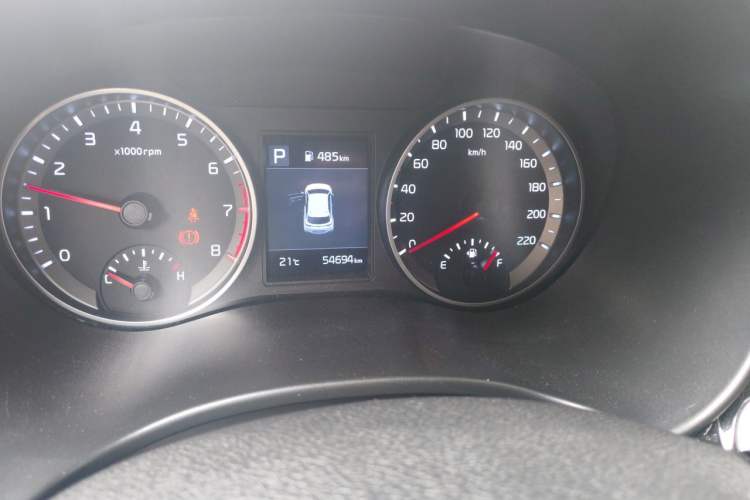 Used Kia kx1 Stonic 2021 1.4L CVT Fun & Sunroof Model Odometer Close Up