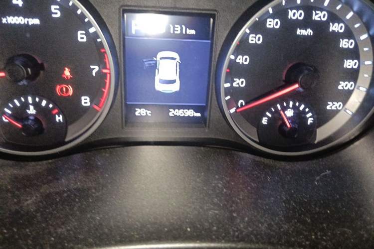 Used Kia kx1 Stonic 2021 1.4L CVT Sunroof Model Odometer Close Up