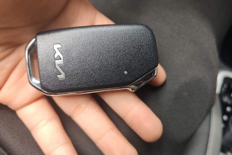 Used Kia kx1 Stonic 2021 1.4L CVT Fun & Sunroof Model Vehicle Key