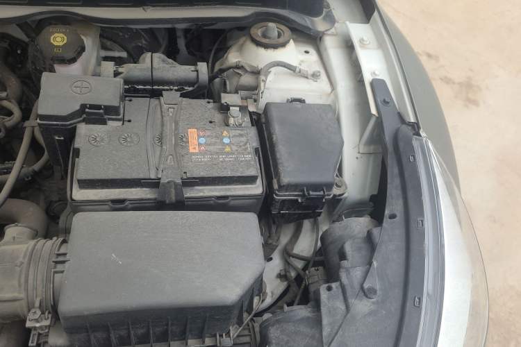 Used Kia kx1 Stonic 2021 1.4L CVT Fun & Sunroof Model Engine Bay Left
