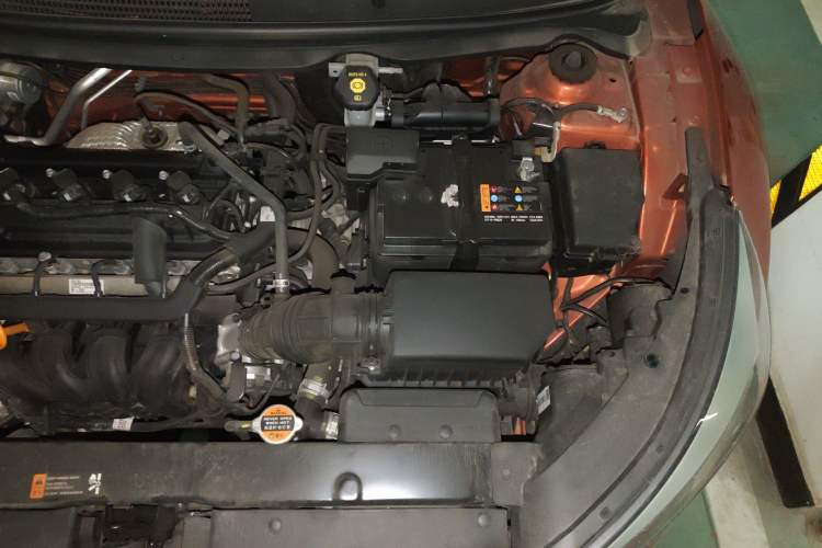 Used Kia kx1 Stonic 2021 1.4L CVT Sunroof Model Engine Bay Left