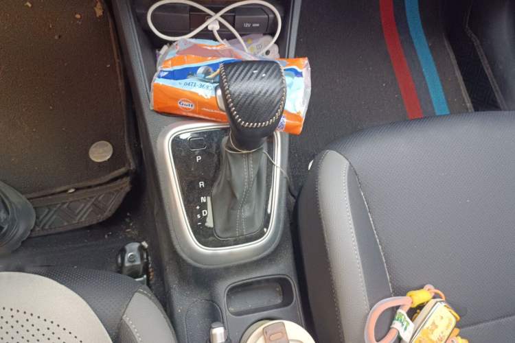 Used Kia kx1 Stonic 2021 1.4L CVT Sunroof Model Gear Lever
