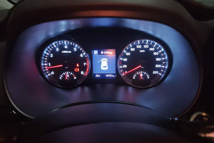 Used Kia kx1 Stonic 2021 1.4L CVT Sunroof Model Instrument Cluster