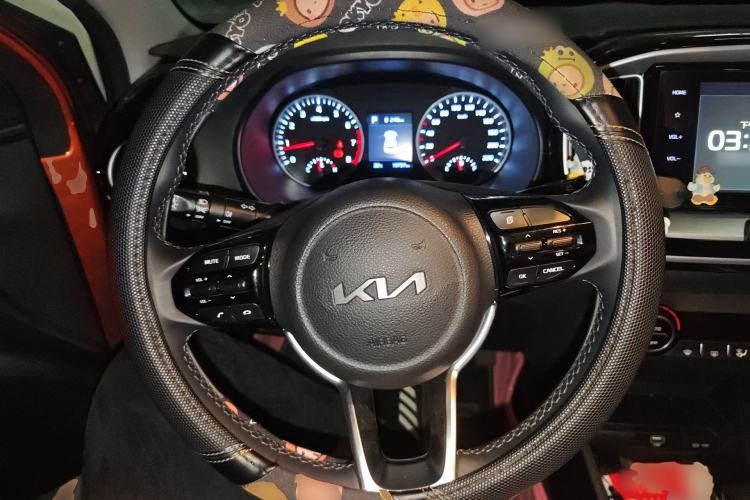 Used Kia kx1 Stonic 2021 1.4L CVT Sunroof Model Steering Wheel