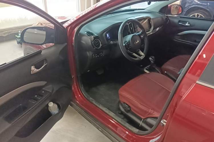 Used Kia kx1 Stonic 2021 1.4L Automatic Fun Edition Driver Seat