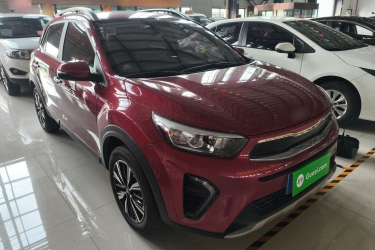 Used Kia kx1 Stonic 2021 1.4L CVT Fun Edition Front Right 45 Deg