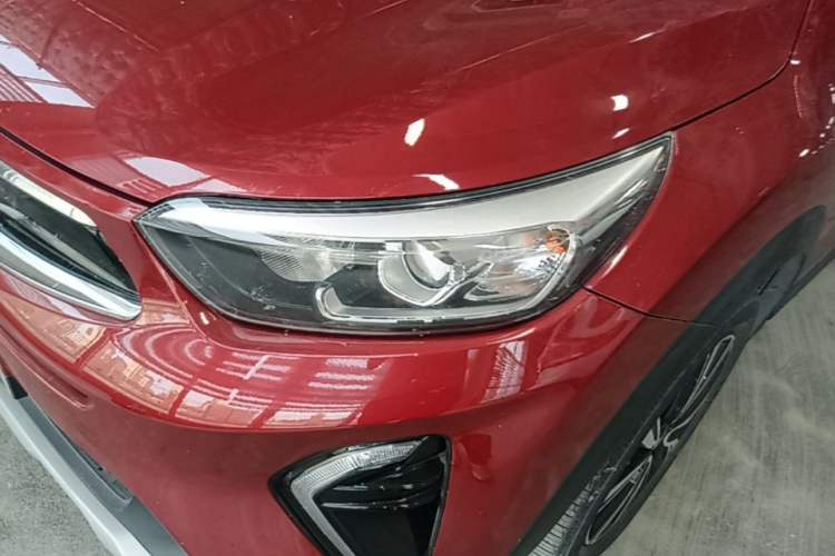 Used Kia kx1 Stonic 2021 1.4L Automatic Fun Edition Left Front Headlight
