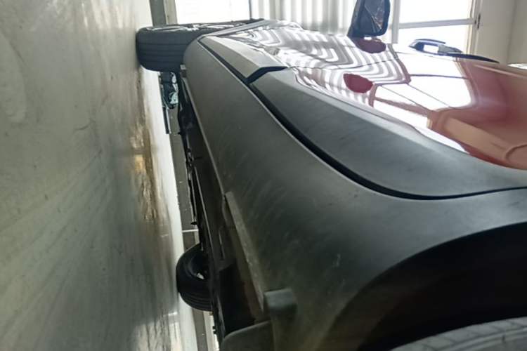 Used Kia kx1 Stonic 2021 1.4L Automatic Fun Edition Left Side Sill
