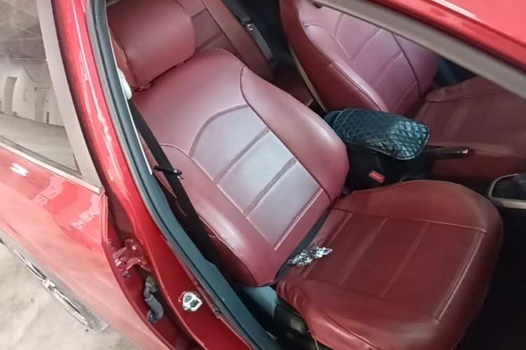 Used Kia kx1 Stonic 2021 1.4L Automatic Fun Edition Right Front Seat