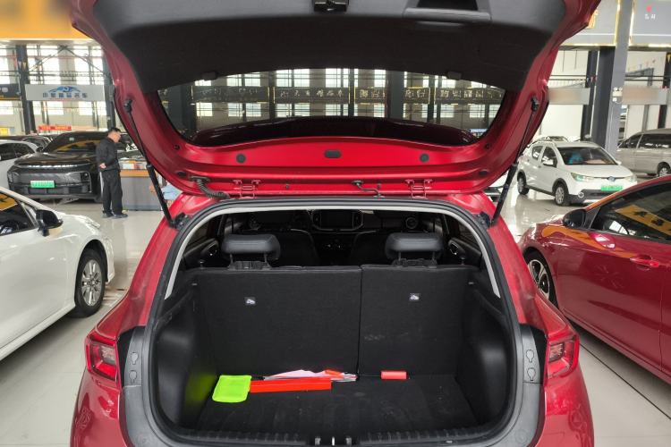 Used Kia kx1 Stonic 2021 1.4L CVT Fun Edition Trunk