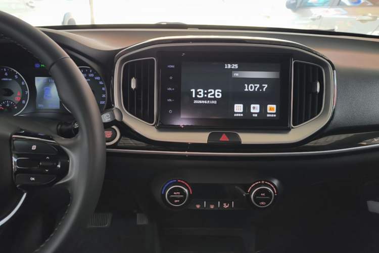Used Kia kx1 Stonic 2021 1.4L Automatic Fun & Sport Edition Audio And AC Panel